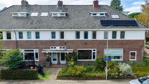 Eengezinswoning, tussenwoning Bilderdijkstraat 31 in Arnhem