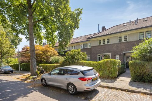 Eengezinswoning, tussenwoning Pontanuslaan 96 in Arnhem