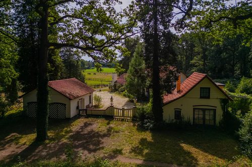 Landhuis, vrijstaande woning Lochemseweg 56 in Epse