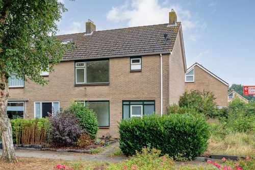 Eengezinswoning, hoekwoning Meteoorlaan 50 in Hardenberg