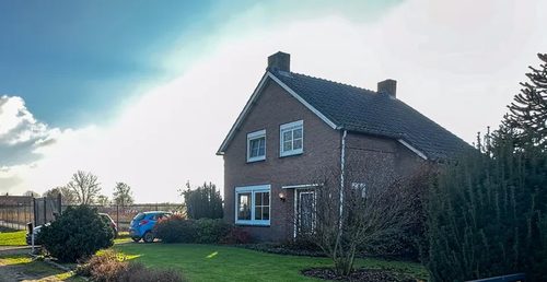 Eengezinswoning, vrijstaande woning Kerkhofstraat 2 in Klein Zundert