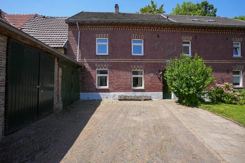 Woonboerderij, tussenwoning Penderskoolhofweg 4 in Klimmen