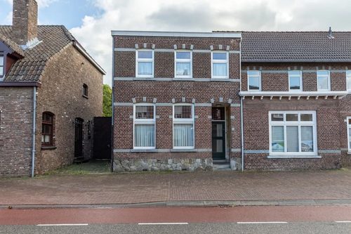 Eengezinswoning, halfvrijstaande woning Ambyerstraat Noord 80 in Maastricht